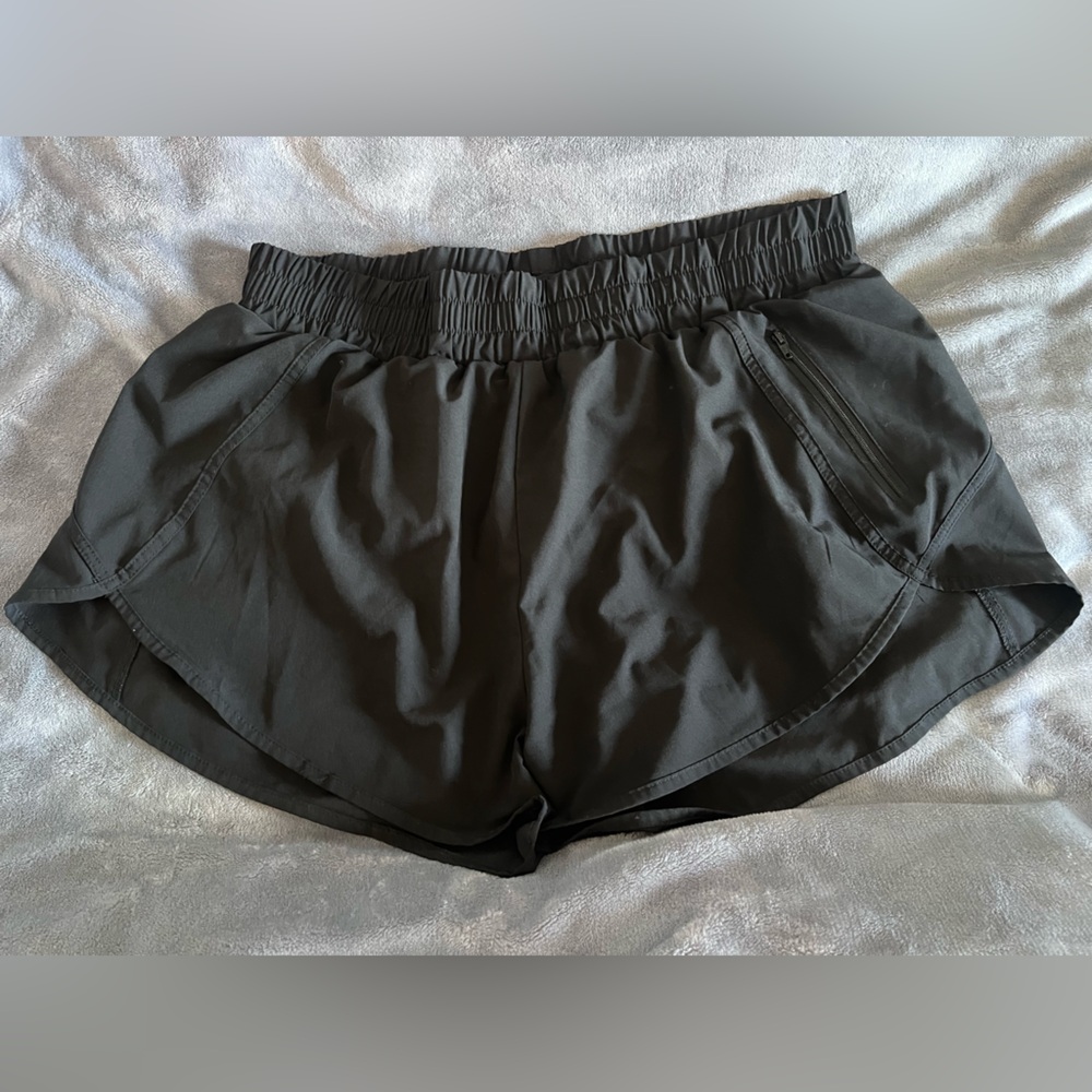 Blooming jelly Black Athletic Shorts